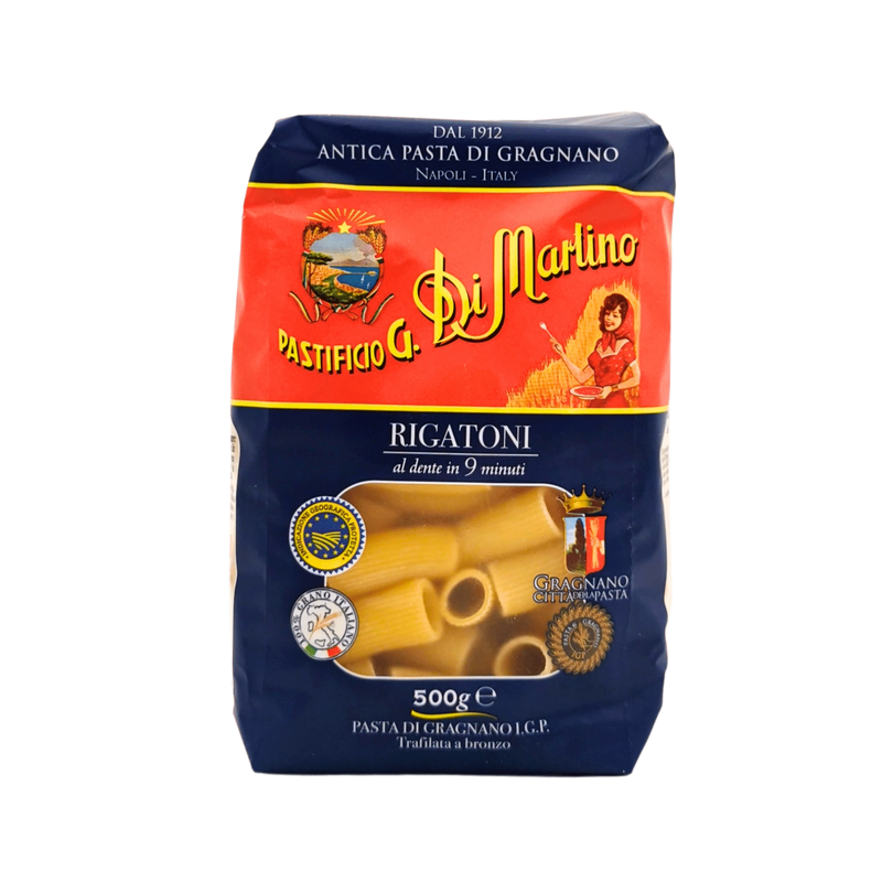 Emballage face avant des pâtes Rigatoni Pastificio Di Martino 500g, pâtes de Gragnano IGP traditionnelles italiennes.